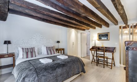 Lanterns & Letters 9