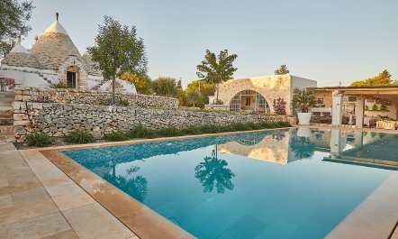 White Stone Oasis