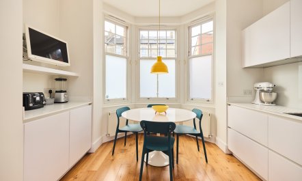 The Willow Court 8