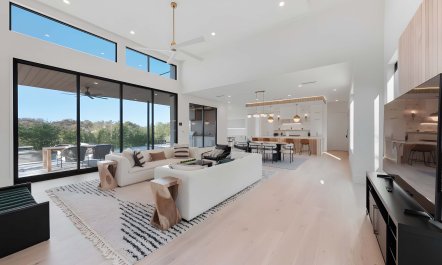 The Quiet House 8