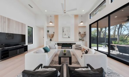 The Quiet House 1