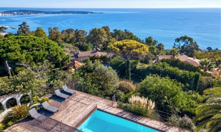 A Riviera Vista