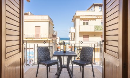 The Seaside Apartment