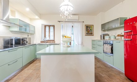 Refined Tuscany 7