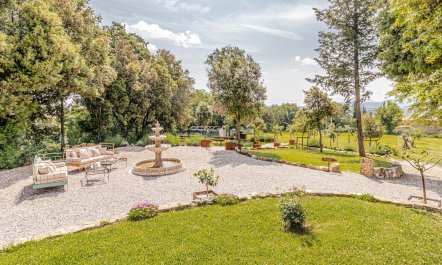 Refined Tuscany 4
