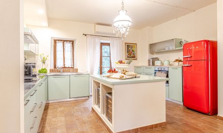 Refined Tuscany 8