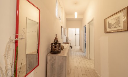 Florentine Abode 6