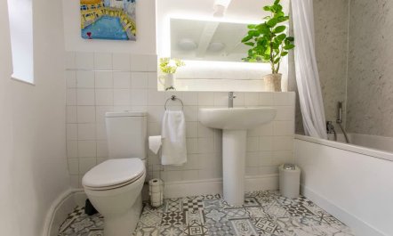 A Wiltshire Retreat 9