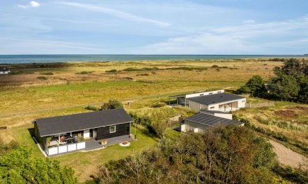 'Sarika' - 500m from the sea