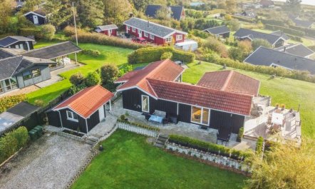 'Annesette' - 300m from the sea 2