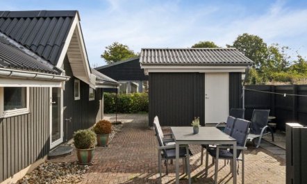 'Hannah' - 200m from the sea 7