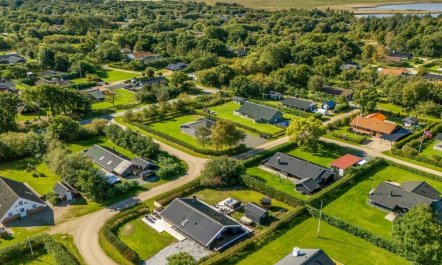 'Thamina' - 200m to the fjord 4