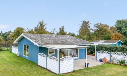 'Einari' - 500m from the sea