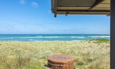 'Arngrim' - 100m from the sea 2