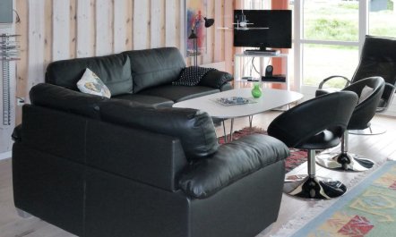 'Bryngeir' - 100m from the sea 2