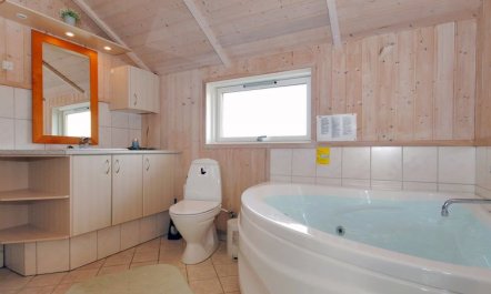 'Bryngeir' - 100m from the sea 6