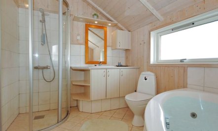 'Bryngeir' - 100m from the sea 7