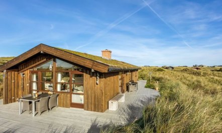 'Sigbritt' - 750m from the sea