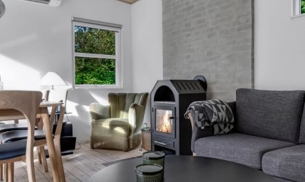 'Cornel' - 300m from the sea 4