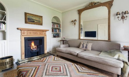 The Ambassador's Retreat 4