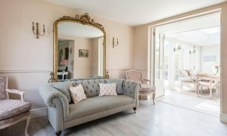 The Ambassador's Retreat 6