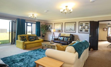 The Norfolk Beach House 6