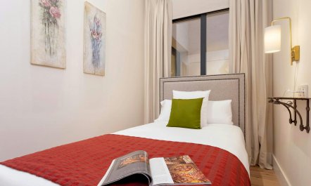 Gateway to Seville 3