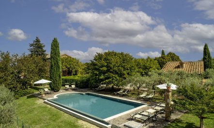 Sunlit Tuscan Retreat 1