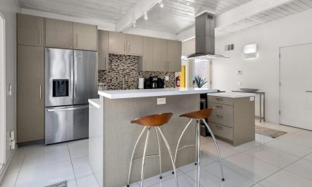 Sun's Warmth Retreat 9