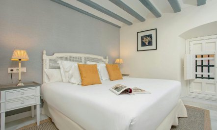 Old District Residence 2