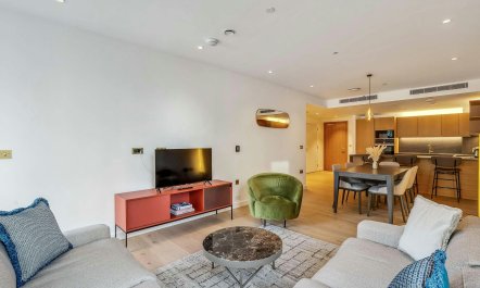 The King's Cross Crown 4