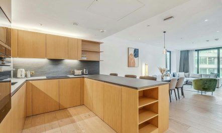 The King's Cross Crown 6