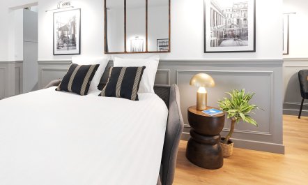 The Paris Pied-&agrave;-Terre 3