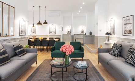 The Paris Pied-&agrave;-Terre 1