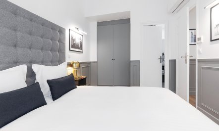 The Paris Pied-&agrave;-Terre 9