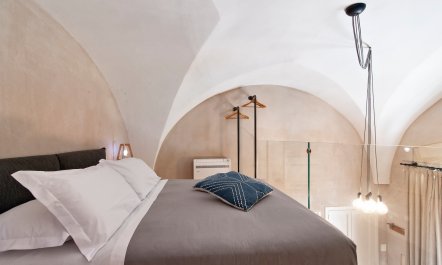 Vaulted Sun 7