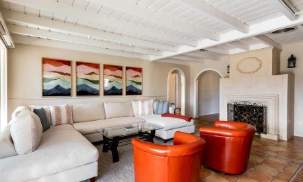 Silver Screen Villa 4