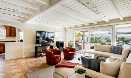 Silver Screen Villa 6