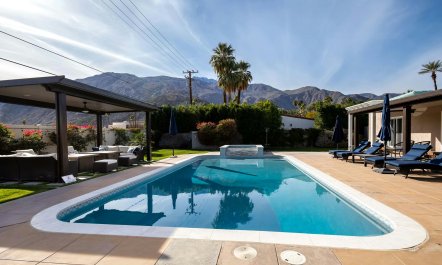 Silver Screen Villa 2