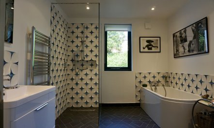 Arboretum & Pine 7