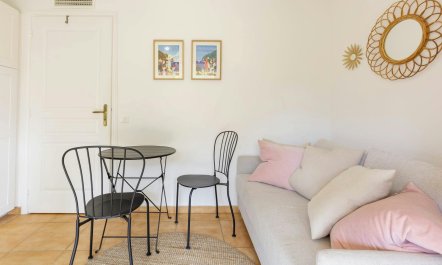 Sea Breeze and Sand 3