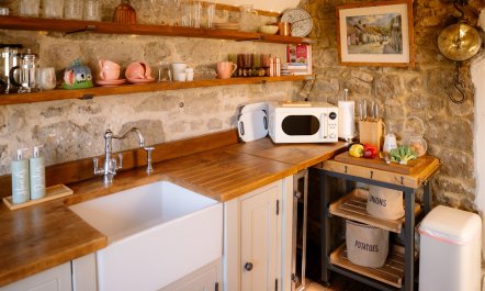 Ancient Cottage 8