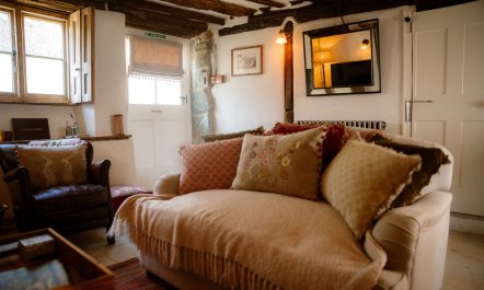 Ancient Cottage 3