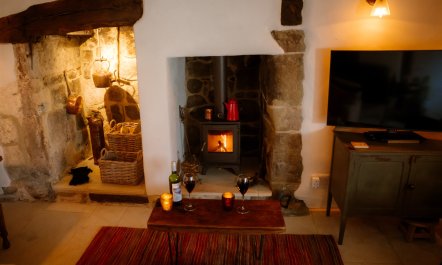 Ancient Cottage 5