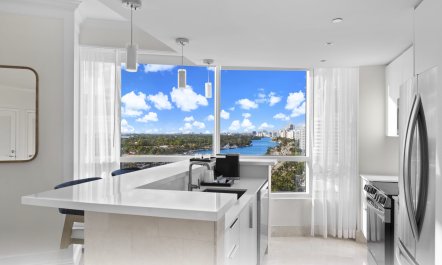 Sapphire Suite 6