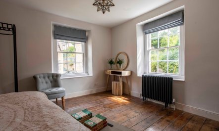 The Bradford Jewel 6