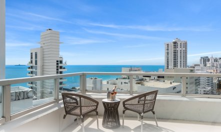 Drifting on the Ocean 1