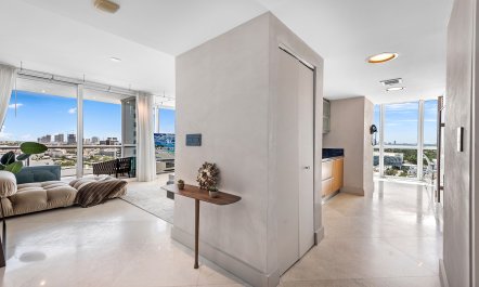 South Beach Serenity 0