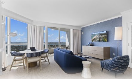 Sapphire Tides 1