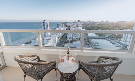 Beachfront Horizon 1